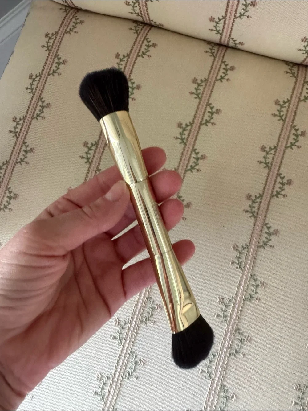 Sarah Creal Dual Blush and Blur Precision Brush for Blushing and Lifting